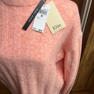 Elie Tahari Soft pink sweater